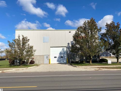 515 Industrial Drive, Mt Pleasant, MI, 48858 | Card Image