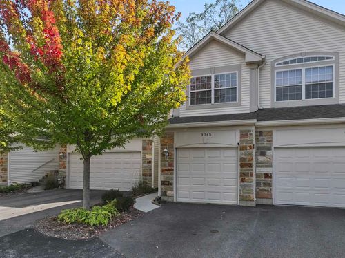 8045 Sierra Woods Ln, Carpentersville, IL, 60110-3389 | Card Image