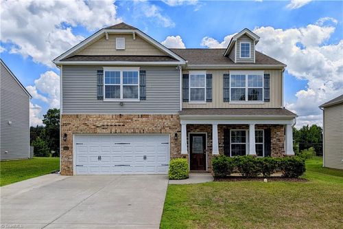 6953 Quarter Horse Dr, Trinity, NC, 27370-7864 | Card Image