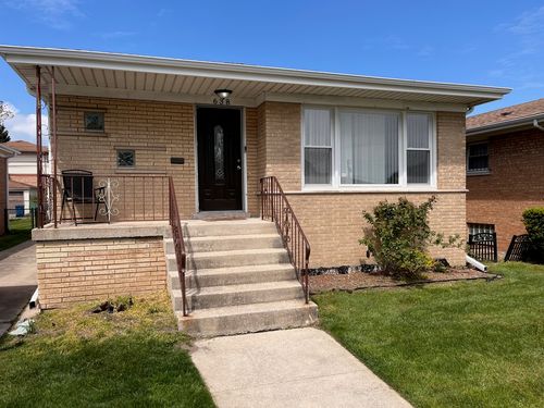 638 Paxton Ave, Calumet City, IL, 60409-3820 | Card Image