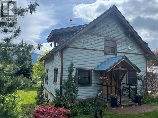 130 8 Th St, House other with 2 bedrooms, 3 bathrooms and null parking in Kaslo BC | Image 20