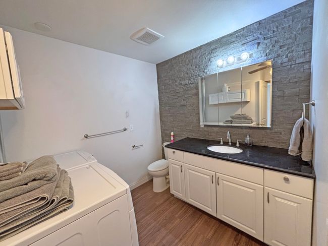 casita bath | Image 38