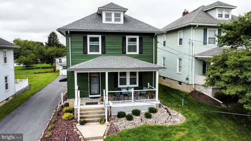 144 S Liberty St, Nazareth, PA, 18064-2319 | Card Image