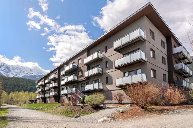 114 - 7350 Crabapple Court, Condo with 1 bedrooms, 1 bathrooms and 1 parking in Pemberton BC | Image 24