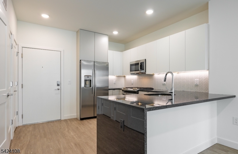 Residential Lease in Newark City 2