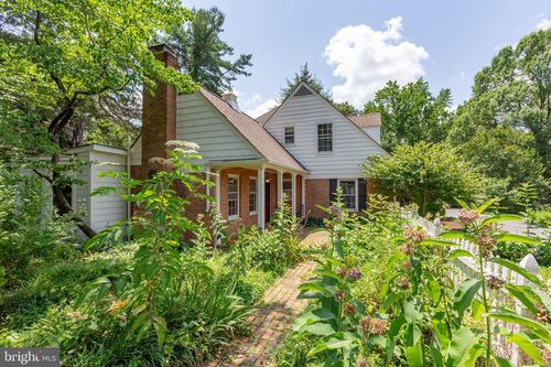 12 Nelson St, FREDERICKSBURG, VA, 22405-2931 | Card Image
