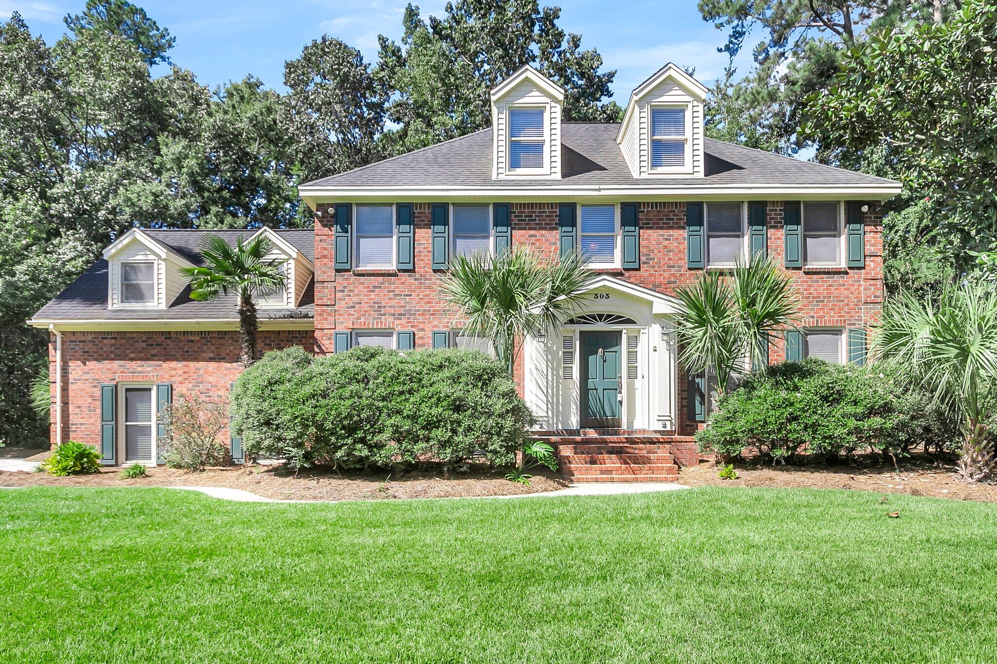 Upshur Ct, Summerville, SC 29485