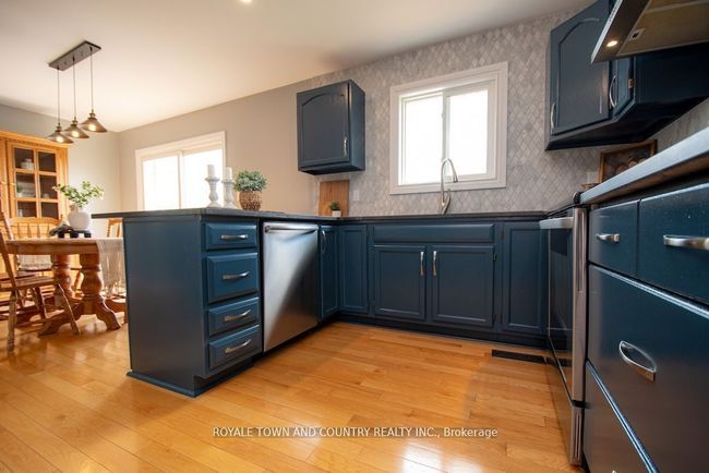 116 Cresswell Rd, House other with 3 bedrooms, 2 bathrooms and 5 parking in Manilla ON | Image 12