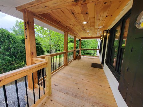 673 Hampton Creek Rd, Roan Mountain, TN, 37687-3294 | Card Image