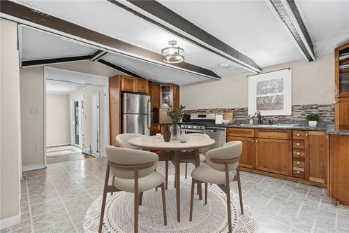 608 Black Plain Rd, North Smithfield, RI, 02896-9347 | Card Image