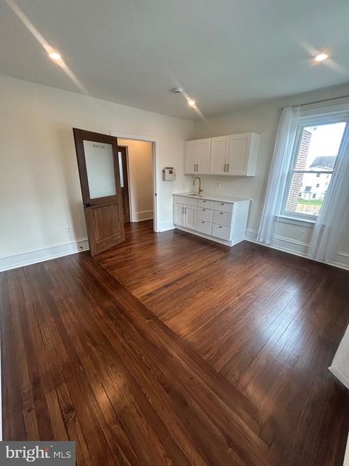 202-600 Main St, ROYERSFORD, PA, 19468-2402 | Card Image