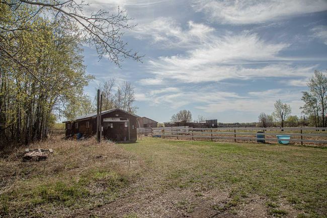 19125 Township Road 1104, House other with 5 bedrooms, 3 bathrooms and 10 parking in High Level AB | Image 43