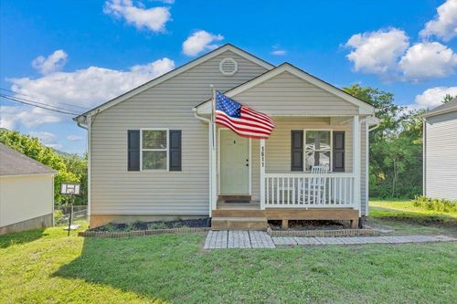 1611 Barton St Se, Roanoke, VA, 24014-2611 | Card Image