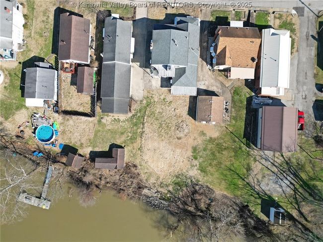 2207 W Virginia Ave, Home with 0 bedrooms, 0 bathrooms and null parking in Dunbar WV | Image 12