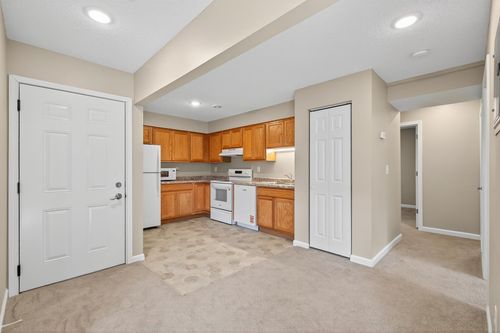 1761 8th Ave, Newport, MN, 55055-1603 | Card Image