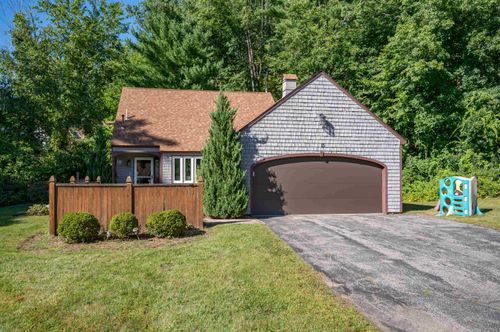 15 Crawford Ln, Nashua, NH, 03063-1501 | Card Image