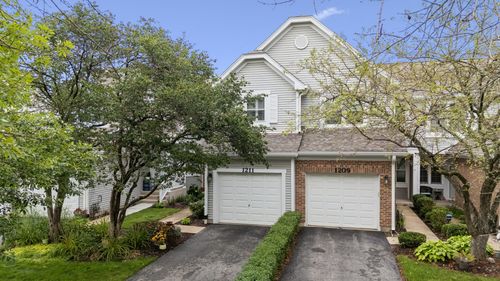1211 Rhodes Ln, Naperville, IL, 60540-0341 | Card Image