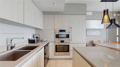r1004-4010 S Ocean Dr, Hollywood, FL, 33019-3063 | Card Image