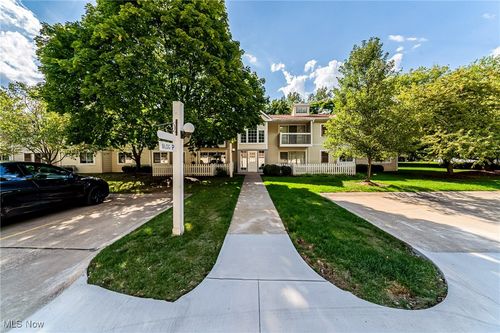 2820 N Bay Dr, Westlake, OH, 44145-4433 | Card Image