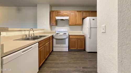 104-201 Ten Mile Dr, Granby, CO, 80446-5604 | Card Image