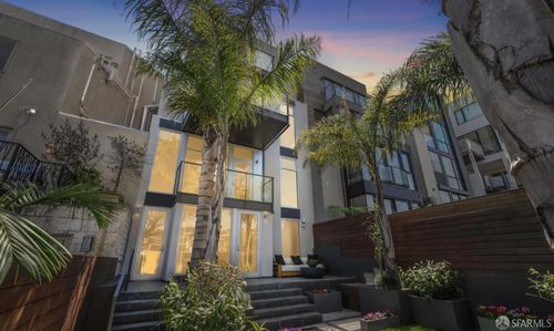 4558 19th St, San Francisco, CA, 94114-2333 | Card Image