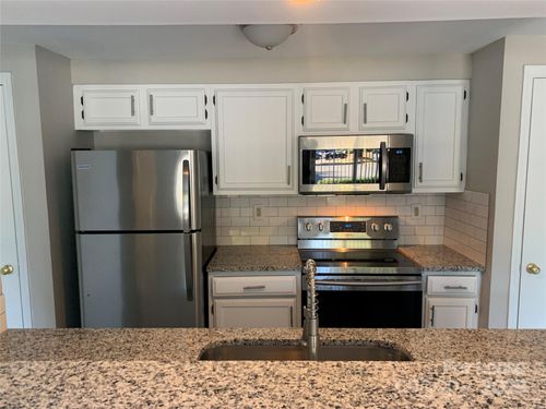apt-d-1630 Arlyn Cir, Charlotte, NC, 28213-3690 | Card Image