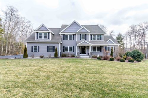 28 Elva Drive, Goffstown, NH, 03045 | Card Image