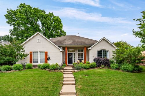 1902 Clear Creek Dr, Weatherford, TX, 76087-3803 | Card Image