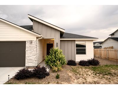 900 Sw Lago St, House other with 3 bedrooms, 2 bathrooms and 3 parking in Mountain Home ID | Image 2