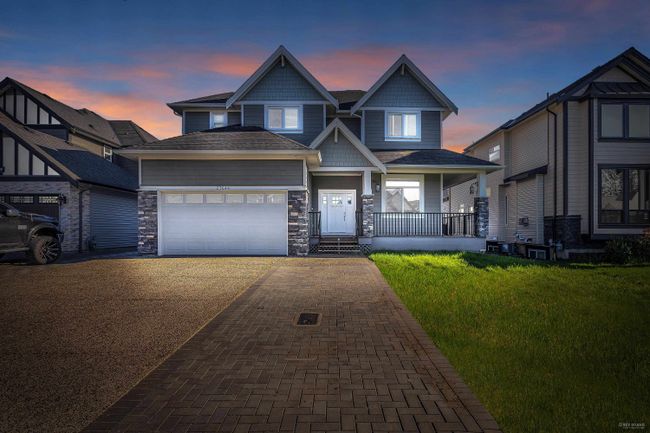 27644 Lundeberg Avenue, House other with 6 bedrooms, 3 bathrooms and 4 parking in Abbotsford BC | Image 1