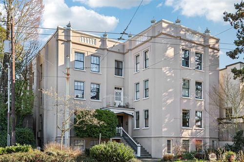 101-1508 10th Ave E, Seattle, WA, 98102-4243 | Card Image