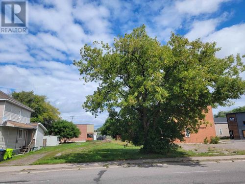 26 Wellington St W, Sault Ste. Marie, ON, P6A1H1 | Card Image