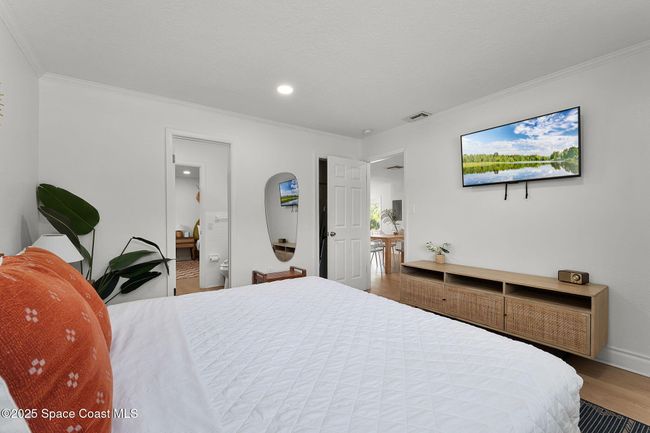 402 S Orlando Ave, Home with 0 bedrooms, 7 bathrooms and null parking in Cocoa Beach FL | Image 9