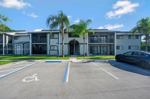 apt-205-469 207th Ln, Miami, FL, 33179-1968 | Card Image