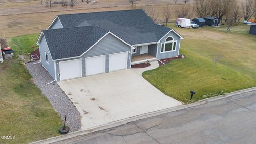 728 3rd St Nw, Beulah, ND, 58523-6550 | Card Image