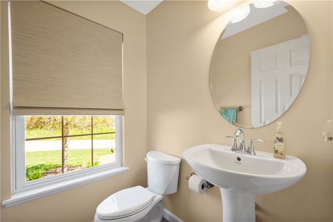 141 Richard Dr, House other with 4 bedrooms, 3 bathrooms and 2 parking in Glenshaw PA | Image 6