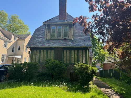 115 Park Ln S, Richmond Hill, NY, 11418-1019 | Card Image