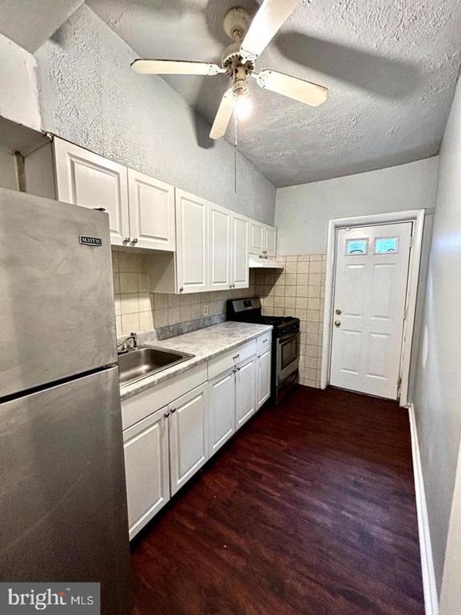 14 Mayers Ct, Townhouse with 2 bedrooms, 1 bathrooms and null parking in Trenton NJ | Image 4