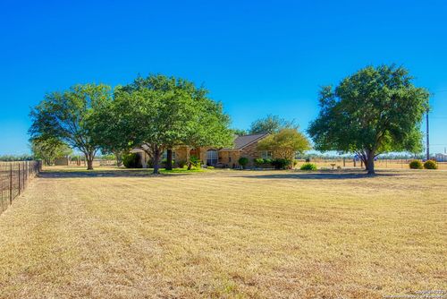 15260 Miller Rd, Saint Hedwig, TX, 78152-9780 | Card Image