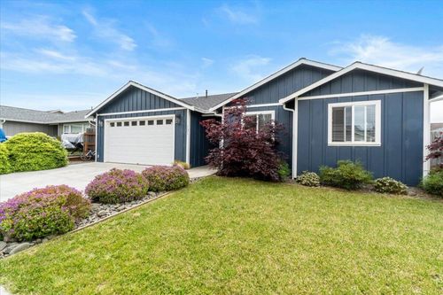 131 Ridge View Ct, Fortuna, CA, 95540-2930 | Card Image