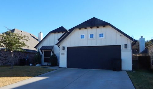 1309 Ridgeview Dr, Weatherford, TX, 76086-3966 | Card Image