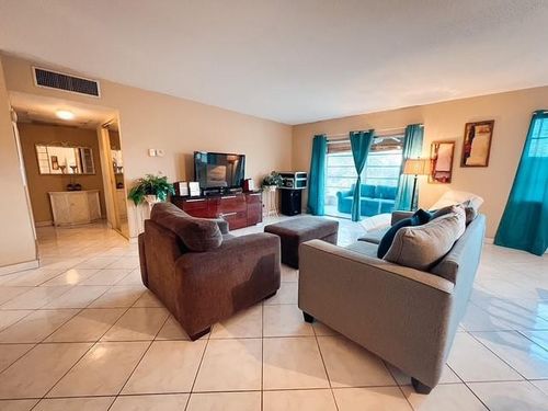 303b-and-304b-4311 Nw 16th St, Lauderhill, FL, 33313-7172 | Card Image