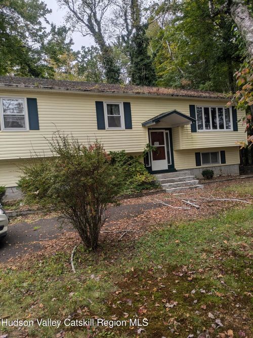 18 Tonche Ter, Shokan, NY, 12481-5204 | Card Image