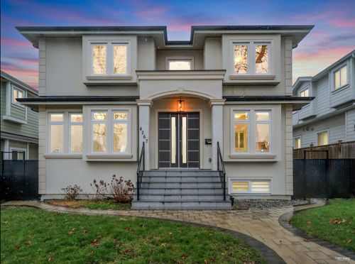 4267 Parker St, Burnaby, BC, V5C3C4 | Card Image