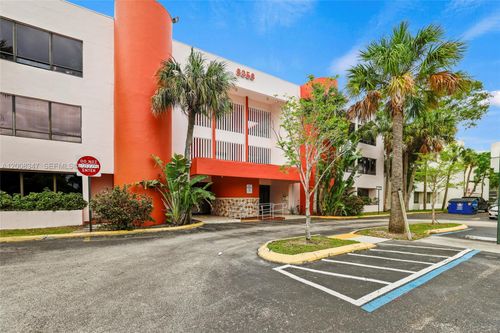 202-g-8358 W Oakland Park Blvd, SUNRISE, FL, 33351-7319 | Card Image