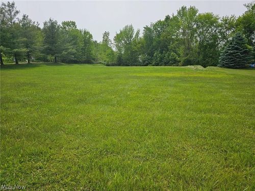 7 Tami Ct, Cortland, OH, 44410-8732 | Card Image