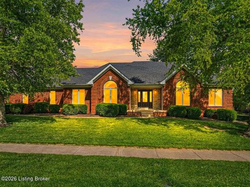 7701 Kendrick Crossing Ln, Louisville, KY, 40291-5033 | Card Image