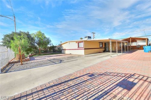 1836 Statz St, North Las Vegas, NV, 89030-7316 | Card Image