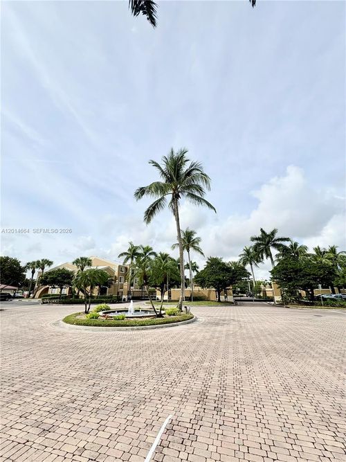 105-8030 N Nob Hill Rd, Tamarac, FL, 33321-7411 | Card Image