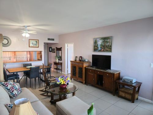 727-18707 Ne 14th Ave, Miami, FL, 33179-4823 | Card Image